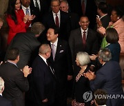 윤석열 대통령, 미국 상·하원 합동회의 연설 입장