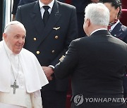 교황, 헝가리 사흘 방문일정 개시…우크라전·난민문제 화두