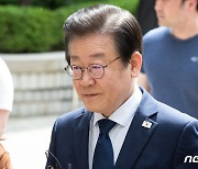 '돈봉투' 여파에 기로 놓인 대의원제도…민주당의 선택은?