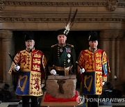 영국 '운명의 돌' 대관식 준비 시작…톰 크루즈 콘서트 참석