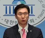 논평 발표하는 강민국 수석대변인