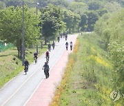 [날씨] 노동절 '맑음'…서울 낮 21도