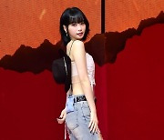 [TEN 포토] 르세라핌 김채원 '자신감 넘치는 뒤태'