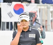 [Ms포토] 유해란 '자랑스런 태극기 앞에~'