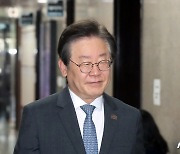 최고위 참석하는 이재명 민주당 대표