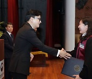 제12회 변호사시험 합격자 76명, 검사 임용...非법대생 '93%' 역대 최다