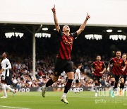 [epl.reivew] '홀란드 34호골 작렬' 맨시티, 풀럼에 2-1 승...아스널 제치고 '1위 탈환'