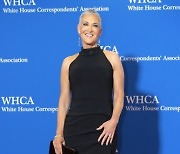 WHCA Dinner Red Carpet