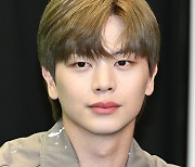 [Ms포토] 비투비 육성재 '멜로 눈빛 탑재'