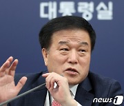 '태영호 녹취록' 보도 해명하는 이진복 정무수석