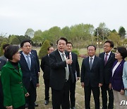 윤 대통령, 국민의힘 지도부와 방미 성과 공유