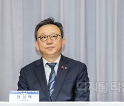 [포토] 인사말하는 진옥동 신한금융그룹 회장