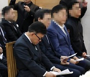 [포토] 故 서세원 영결식, 고개 숙이는 엄영수