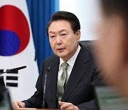 尹 "한미동맹, 고마운 건 고맙다 얘기해야"…방미 성과 직접 설명