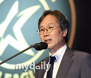 [MD포토] 최순호 '故 박태준 회장 회상하며 울컥'