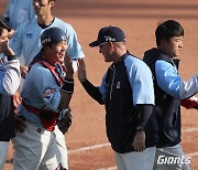 "몸에 전율 흘렀다"...만원관중 앞 1위 등극, 롯데의 행복했던 4월 마무리