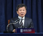 ‘승부조작범 사면 후폭풍 그 후’…정몽규 ‘전무 폐지→상근 부회장직 도입’ 김정배 전 문체부 차관 선임