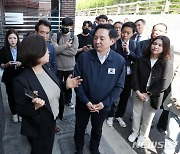 원희룡 장관, 대학가 소규모 주택 관리비 부과 실태 점검