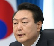 “젊은 사람이 우리보다 아는 게 적을 것 같지만 절대 그렇지 않다”