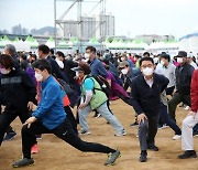 구로구, '안양천사랑 가족건강 오프라인 걷기행사' 개최