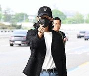 [Ms포토] 이준기 '트렌디한 출국 패션'