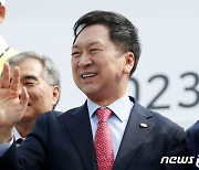 김재원·태영호 이어지는 악재…끊어내려는 김기현