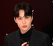 [공식]엑소 카이, 입대 이틀전 무료 팬미팅 개최…유튜브로 생중계