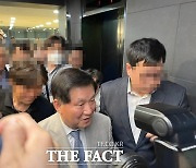 김익래 "물의 일으켜 죄송, 회장직 사퇴하겠다"…4분짜리 사과쇼?