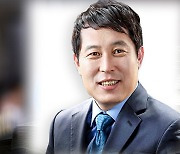 檢, '돈봉투 핵심' 강래구 영장 재청구...윤관석·이성만 출석 조율