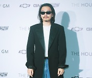 [bnt포토] 이동휘 '시그니처 예술가 분위기'