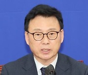 박광온 "정치 복원"...정우택 "대화 안 하는 것은 문제"