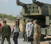 필리핀, 미국과 군사정보 실시간 공유 추진...중국 위협에 대응