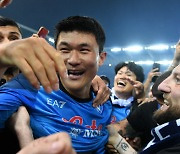 “우린 이탈리아 챔피언!” 김민재... 황희찬-조수미도 축하 인사