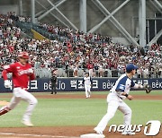 '비 오는 어린이날' 고척은 매진 달성