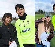 ‘원조 걸그룹 여신’들 옆 ‘월클 축구스타’의 한결같은 미소…“손흥민 ‘복붙’ 아냐?”