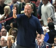 정규리그 1위 하고도 PO 첫판 탈락한 NBA 밀워키, 감독 경질