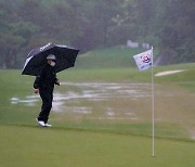 GS칼텍스 매경오픈도, KLPGA 투어도 비바람 때문에 ‘축소 진행’