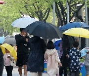 연휴 둘째 날에 입하...전국 흐리고 비