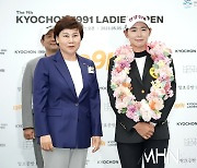 [Ms포토] 박보겸-김순미부회장 '축하해요'