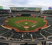 MLB 오클랜드 캐스터, 인종차별 표현으로 출연 정지 징계