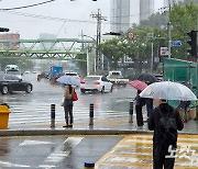 부산에 연휴 동안 내린 비 7일 오후에 그쳐…8일 맑고 일교차 커