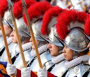 VATICAN SWISS GUARD