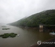 비 내리는 화순 동복댐