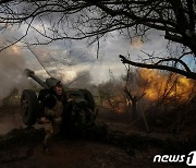 우크라 "러, 9일 전승절까지 바흐무트 점령 바라…공세 강화중"