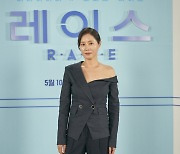 '레이스' 문소리 "촬영장에서 꼰대 되지 않으려 노력…칼퇴의 마음으로 칼단발 준비"