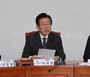 이재명 “한·일 정상회담, ‘빵셔틀 외교’ 힐난에 귀 기울여야”