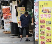 “도저히 못해먹겠다”…빚 상환 늪에 빠진 저소득 동네사장