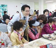 심덕섭 고창군수 "어르신들의 삶 기억하며 공경하겠다"