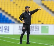 라마스-권혁규-이승기 릴레이골…부산, 안양에 3-0 완승 [현장 리뷰]