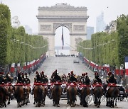 FRANCE WAR WWII VICTORY DAY